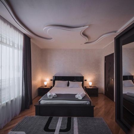 Makos Guest House Κουτάισι Εξωτερικό φωτογραφία