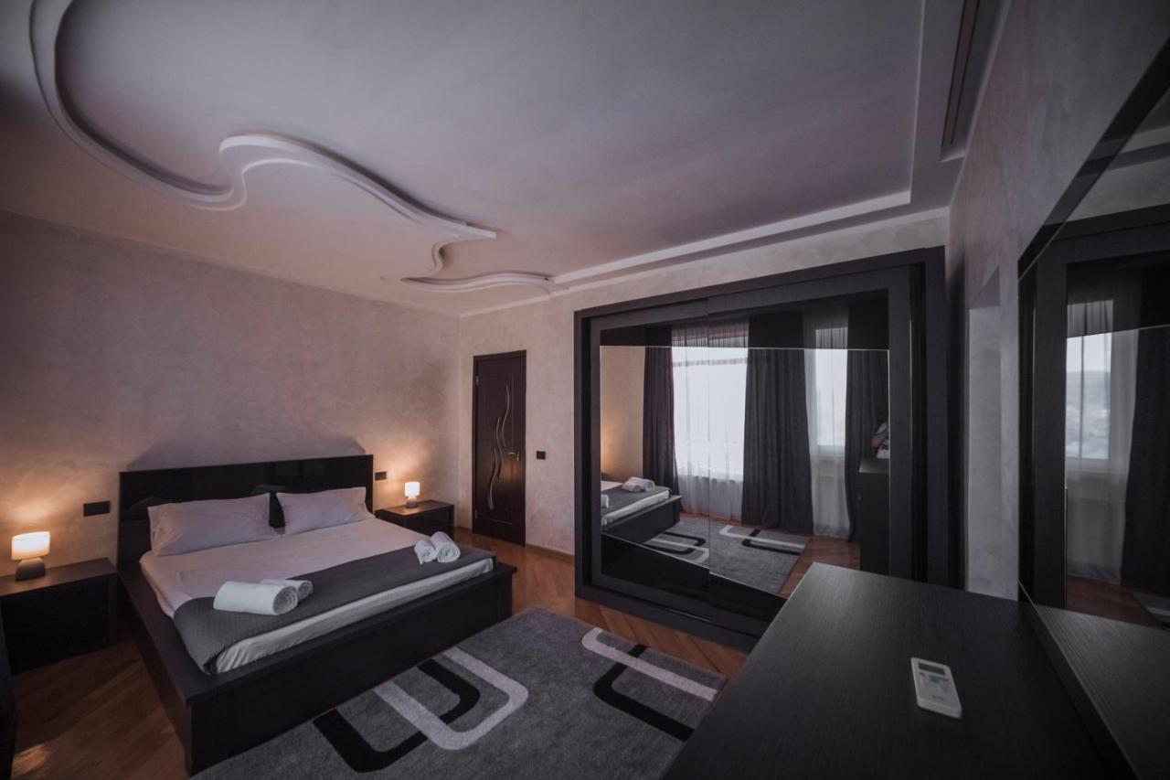 Makos Guest House Κουτάισι Εξωτερικό φωτογραφία