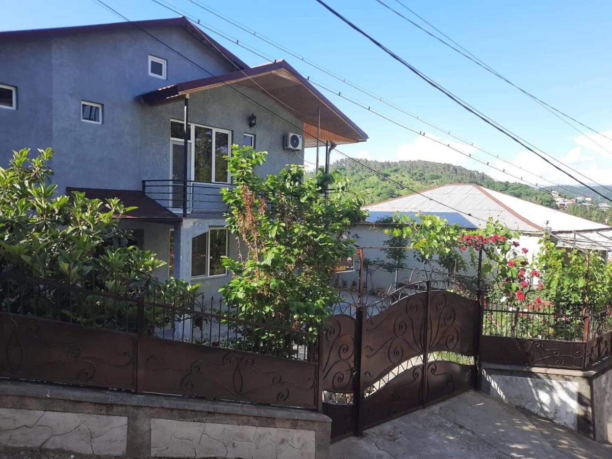 Makos Guest House Κουτάισι Εξωτερικό φωτογραφία