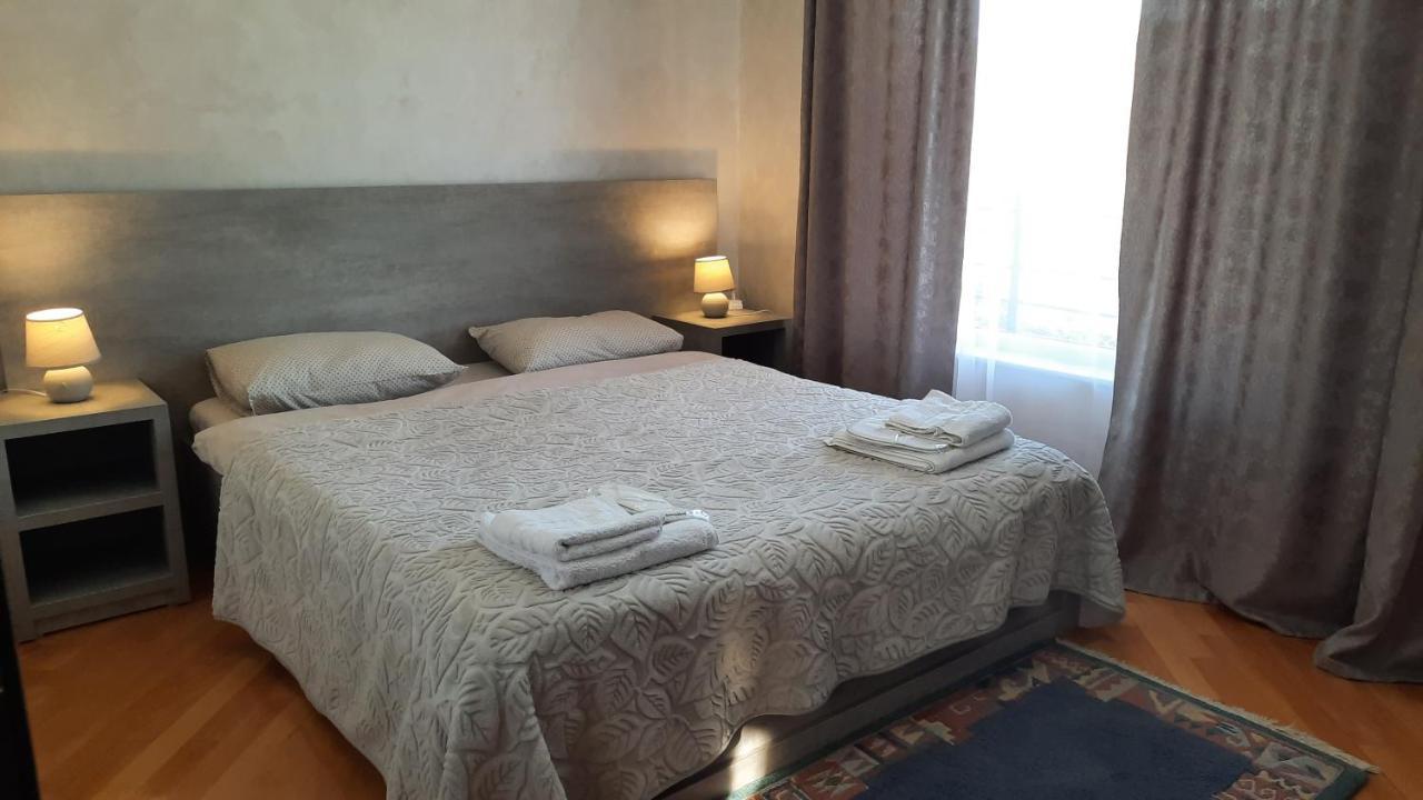 Makos Guest House Κουτάισι Εξωτερικό φωτογραφία