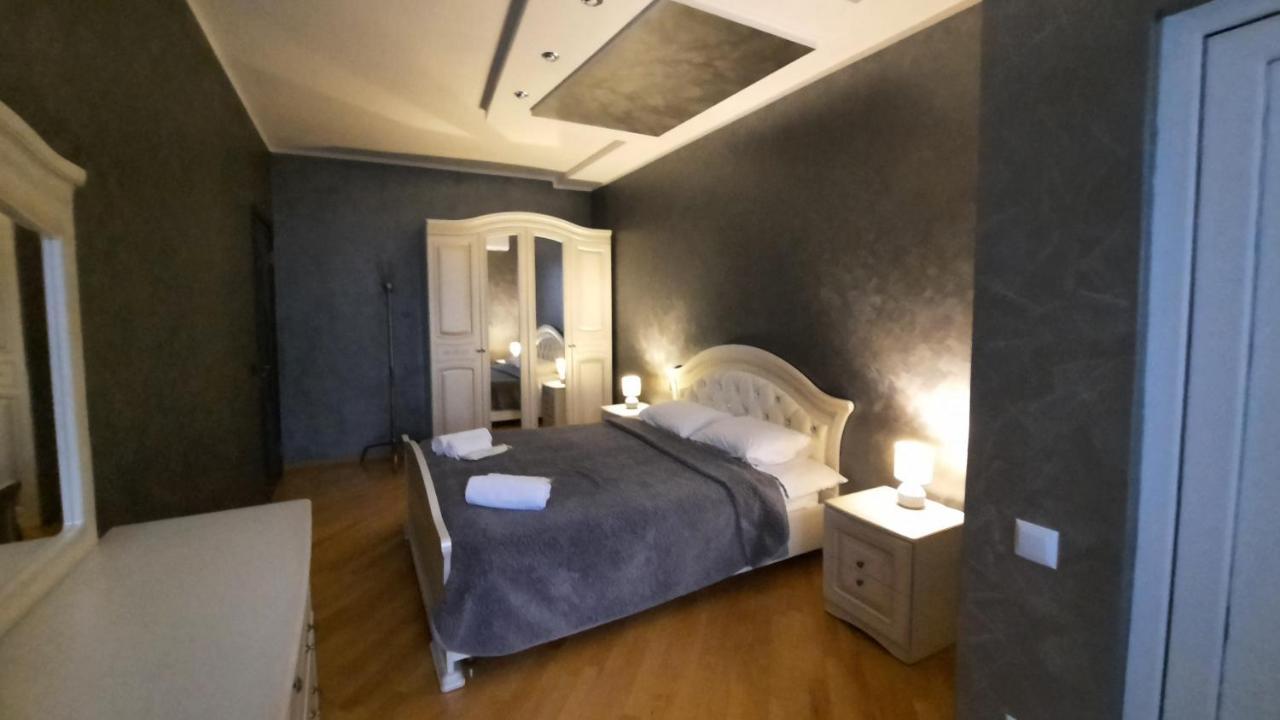 Makos Guest House Κουτάισι Εξωτερικό φωτογραφία
