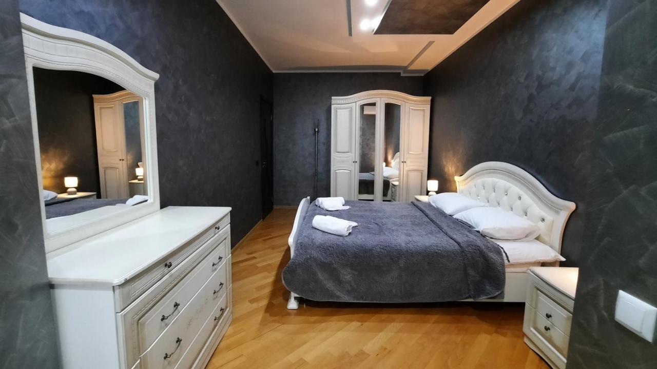 Makos Guest House Κουτάισι Εξωτερικό φωτογραφία