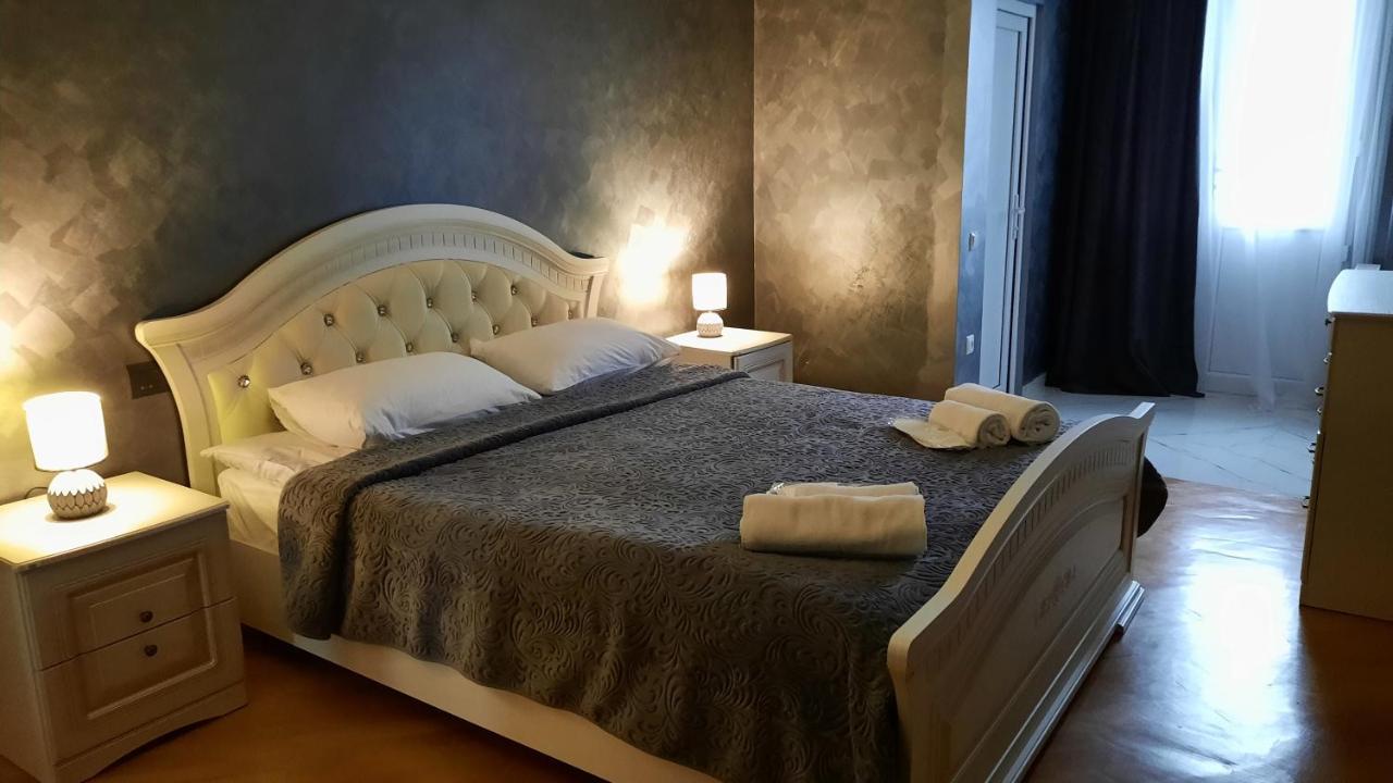 Makos Guest House Κουτάισι Εξωτερικό φωτογραφία