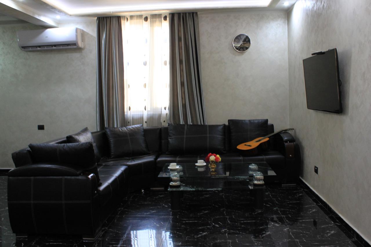Makos Guest House Κουτάισι Εξωτερικό φωτογραφία