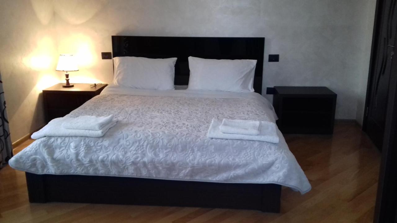 Makos Guest House Κουτάισι Δωμάτιο φωτογραφία